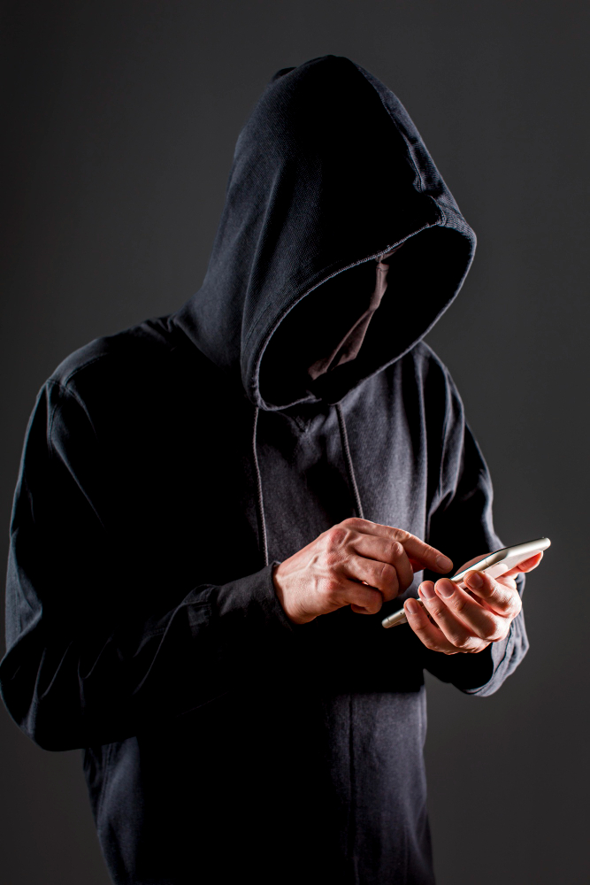 外国人参与语音诈骗刑事起诉，从警方调查到刑罚减轻，如何应对以保障居留资格？